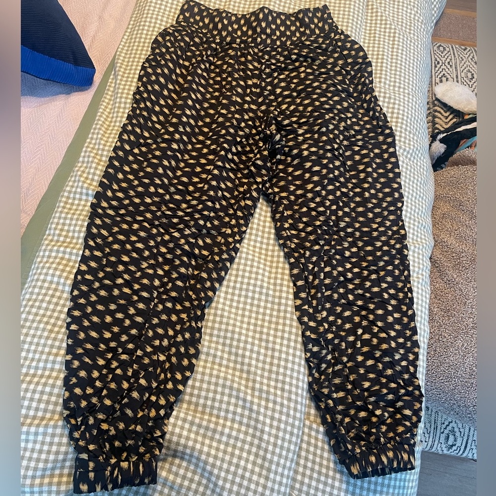Urban outfitters elastic waist and ankle pants